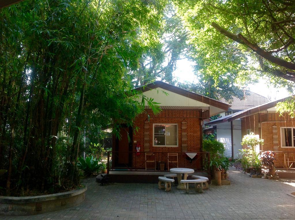 The Pub Guesthouse 清邁 外观 照片